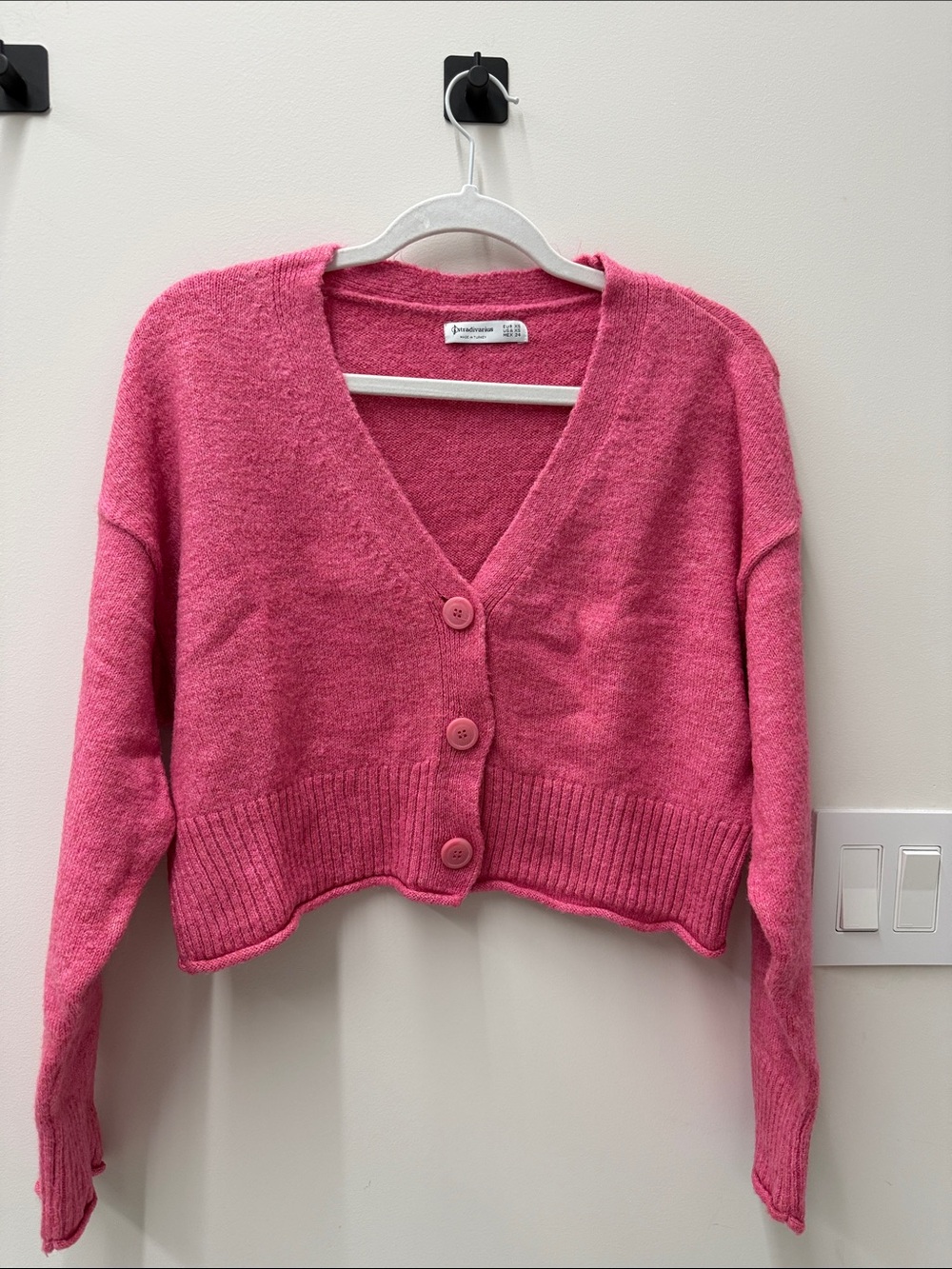 stradivarius Pink Cropped V-Neck Button Cardigan